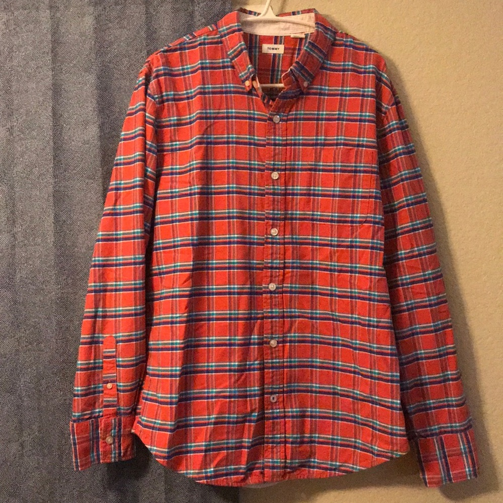 Men’s L Tommy Hilfiger checkered button-up